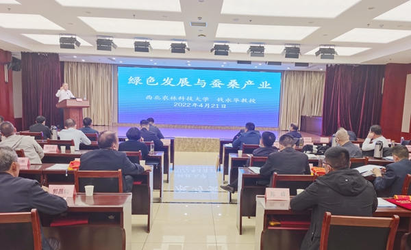 3cb9d9bbfec64575a654471e77eb6097.jpg 钱.jpg